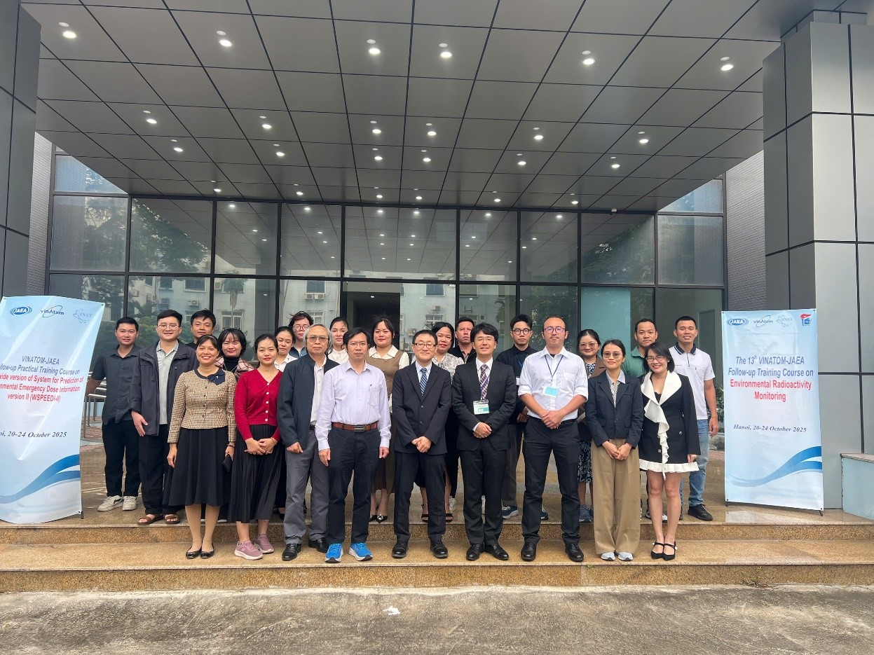 Viên chức Trung tâm Khoa học, Công nghệ và Đổi mới sáng tạo tỉnh Lào Cai tham gia khóa đào tạo “Quan trắc hoạt độ phóng xạ môi trường lần thứ mười ba”