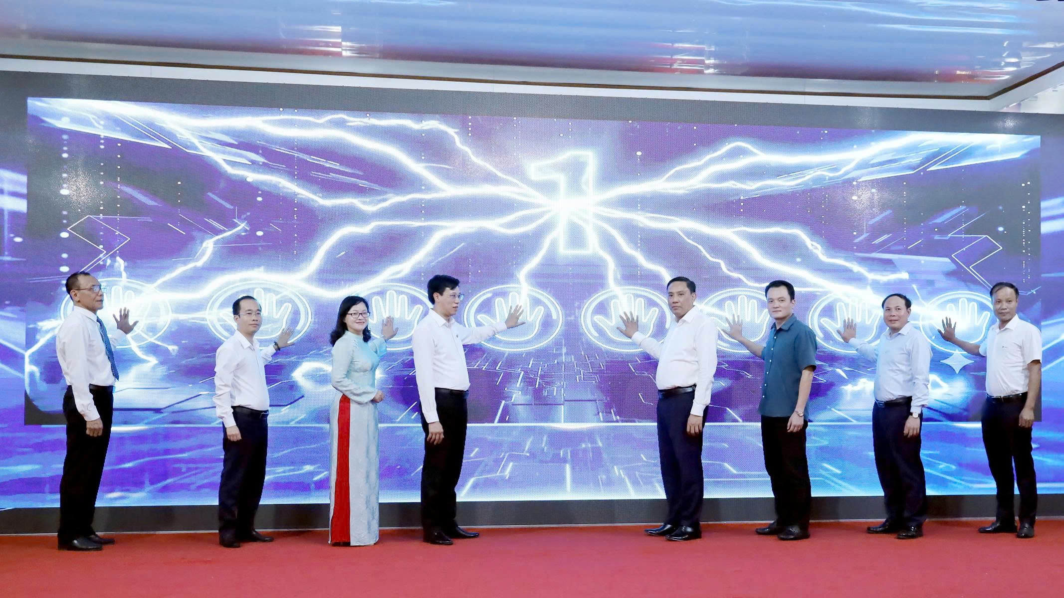 Lào Cai ra mắt mô hình “Thôn số” tại Thôn 6, xã Yên Bình – Thúc đẩy phát triển khoa học, công nghệ, đổi mới sáng tạo và chuyển đổi số tại cơ sở